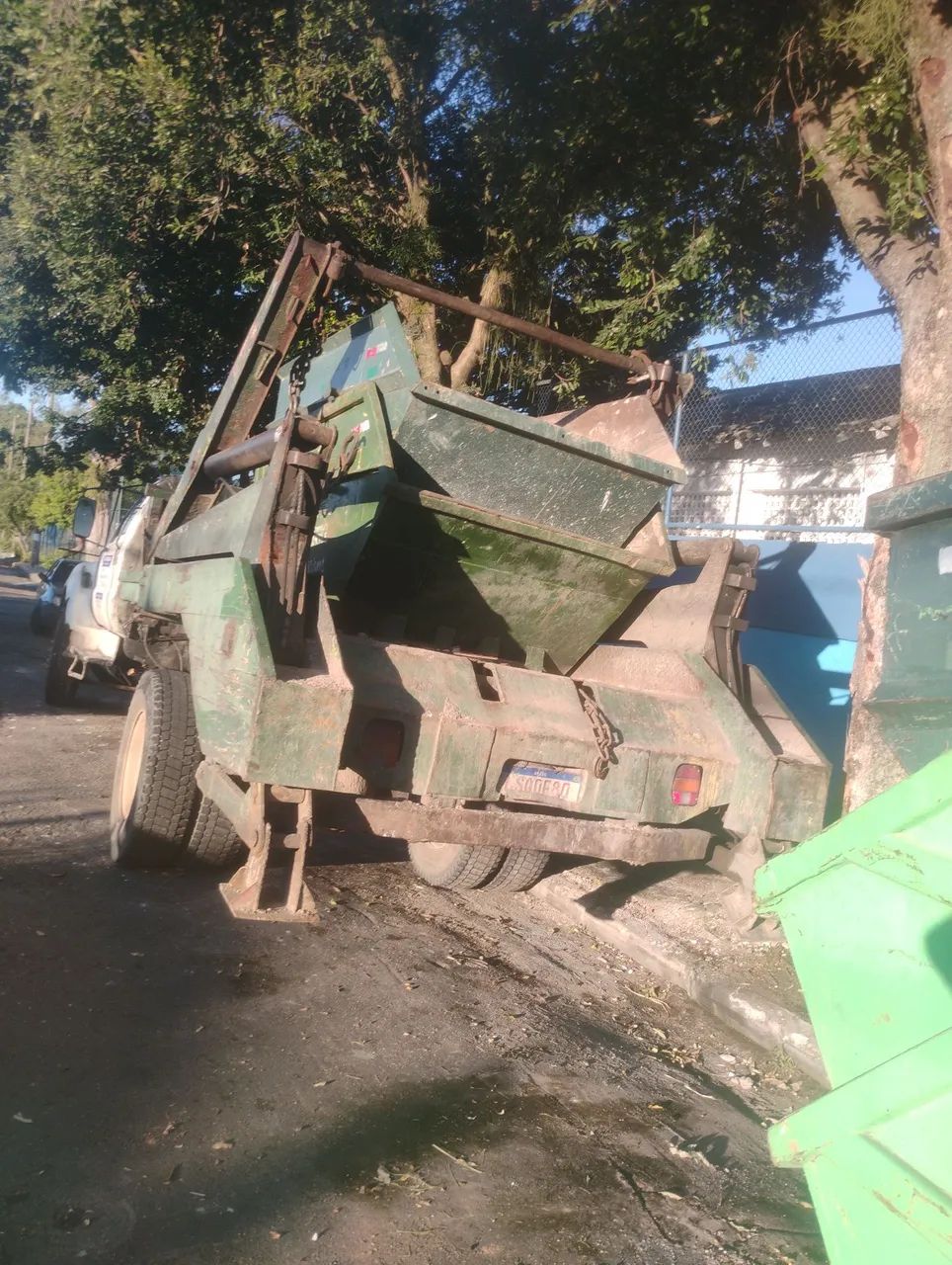 F12000 poliguindaste  - Foto 3