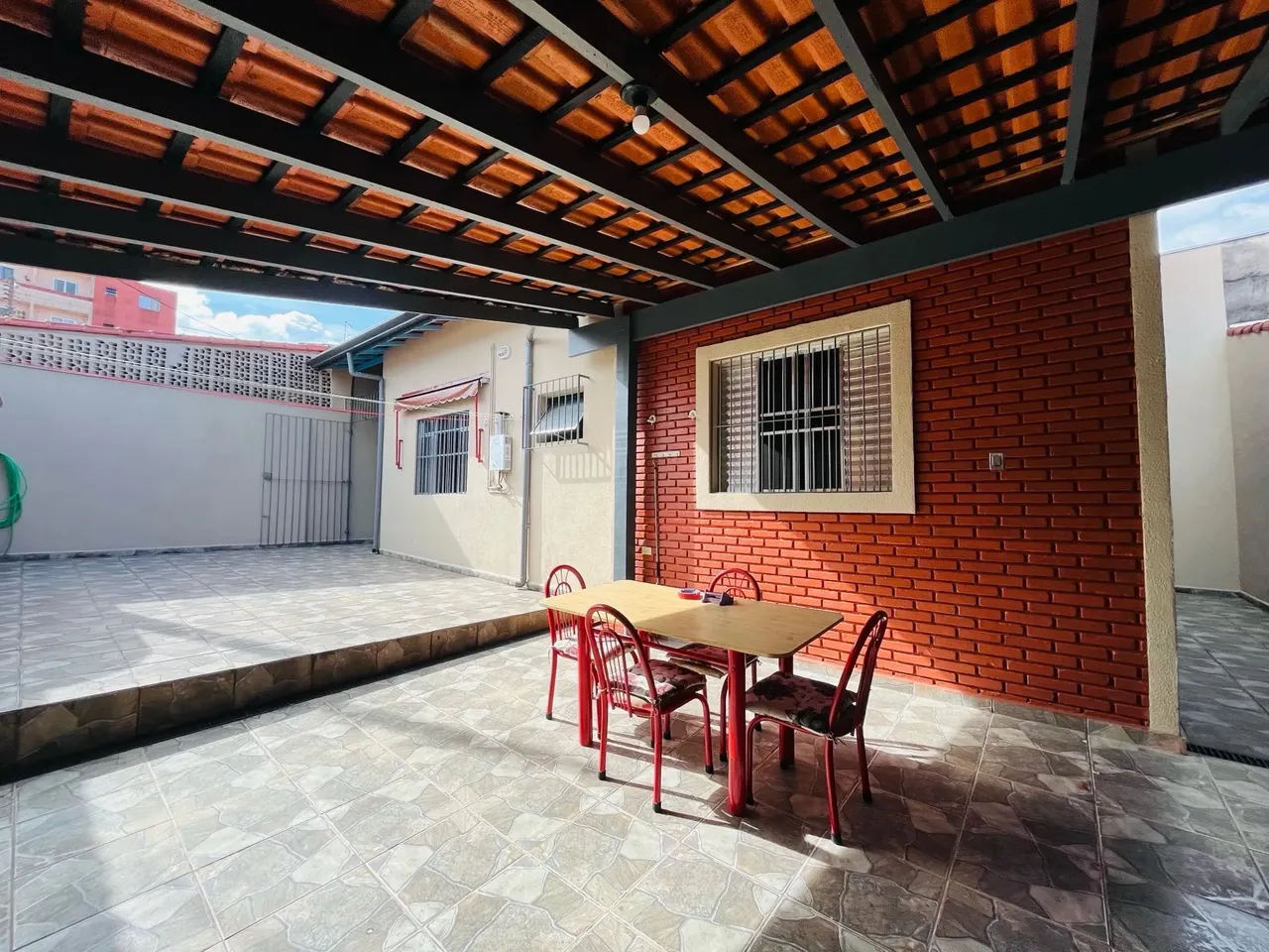 Casa a venda Vila Lavinia 2 quartos com quintal