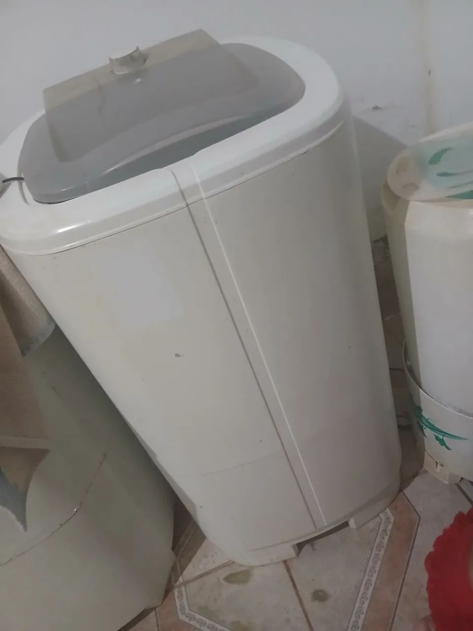 Vendo esta máquina de lavar com defeito 