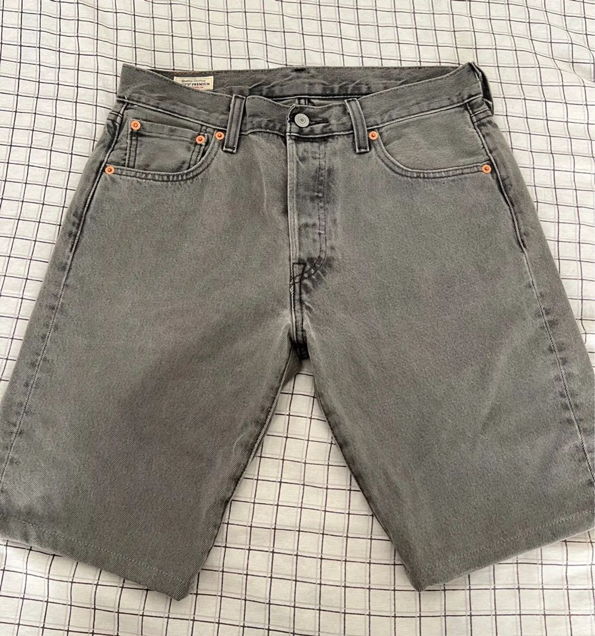 Bermuda Jeans Levis original 