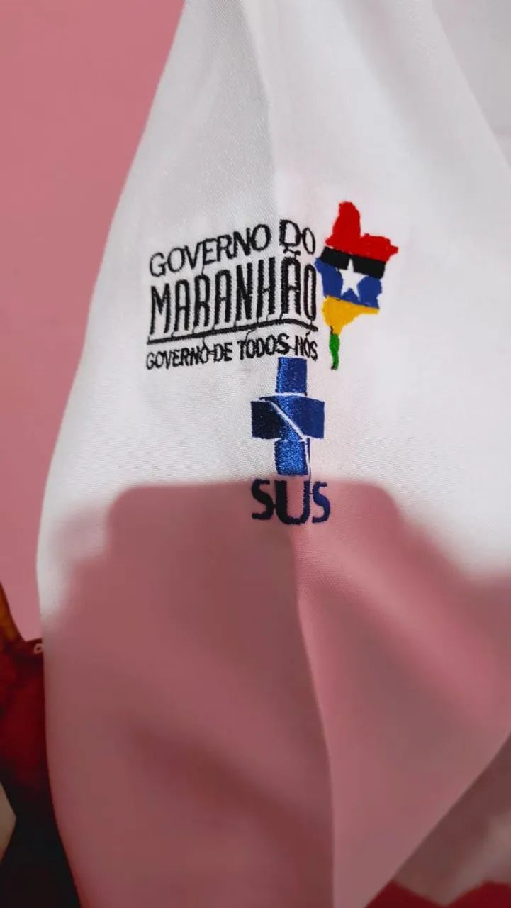 Vendo jaleco Branco - Foto 6