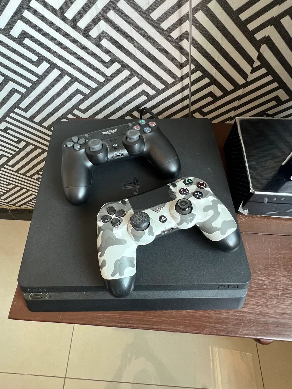 PlayStation 4 + 2 controle + jogos64318475135489120