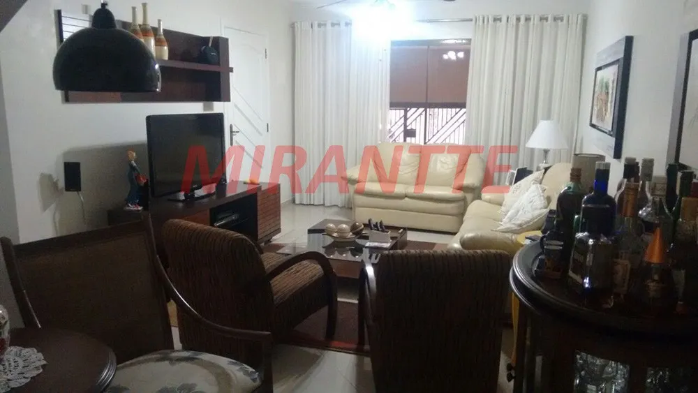 Sobrado de 180m² com 3 quartos em Pedra Branca