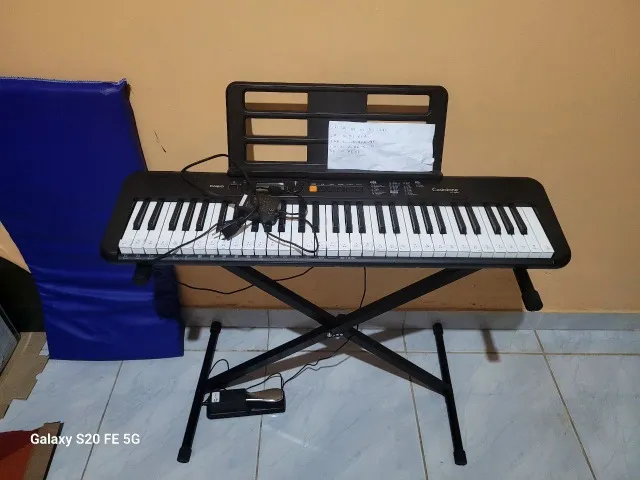 Teclado Casio Casiostone CT-S200