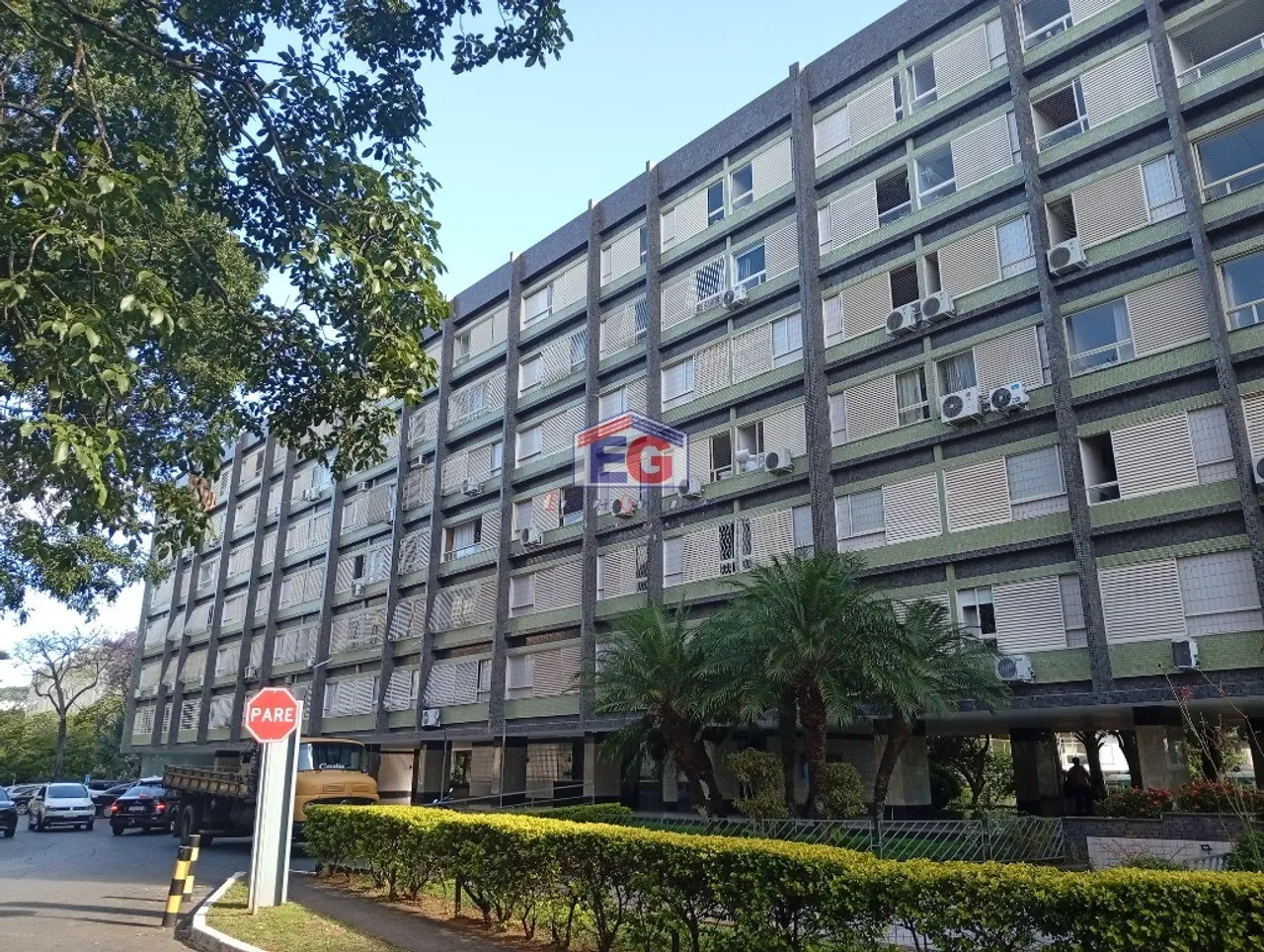 SQS 307 - LINDO APARTAMENTO, 04 QUARTOS ARMARIOS, VAZADO, GARAGEM - 155,60m² AREA UTIL