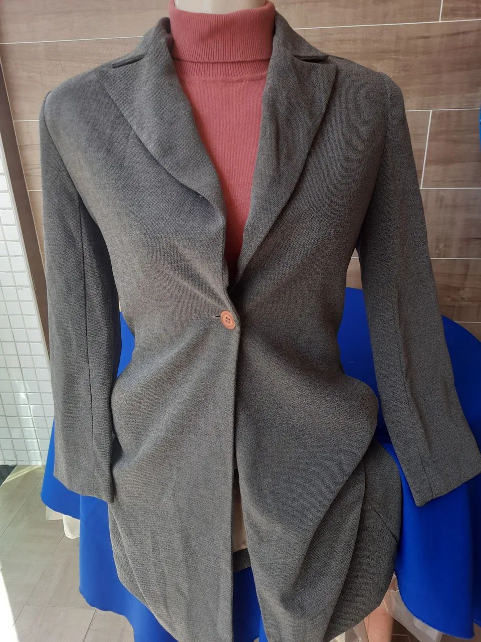 Casaco Feminino Cinza Elegante