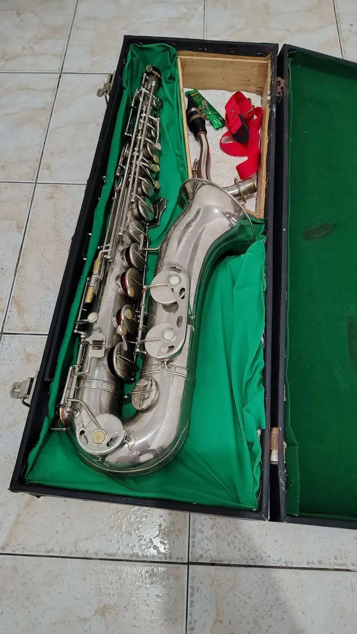 Saxofone tenor Galasso Prata - Excelente Estado
