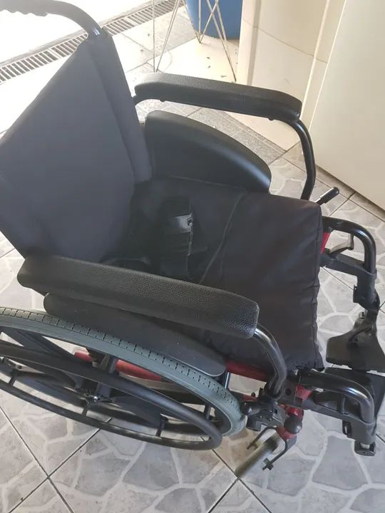 Cadeira ortopédica  - Foto 3