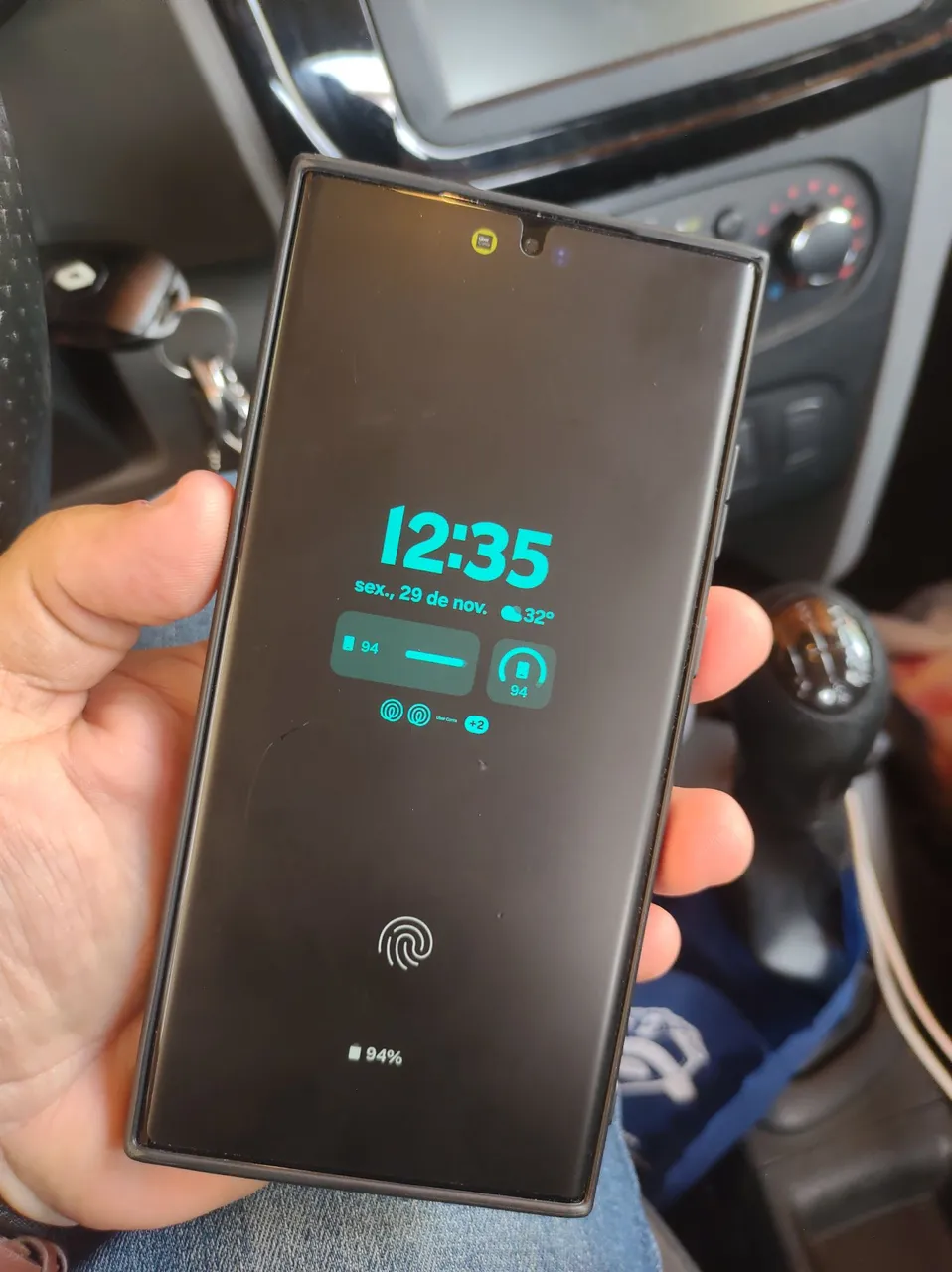 S22 Ultra impecável tudo 100% a vista 1.700,00 / troco