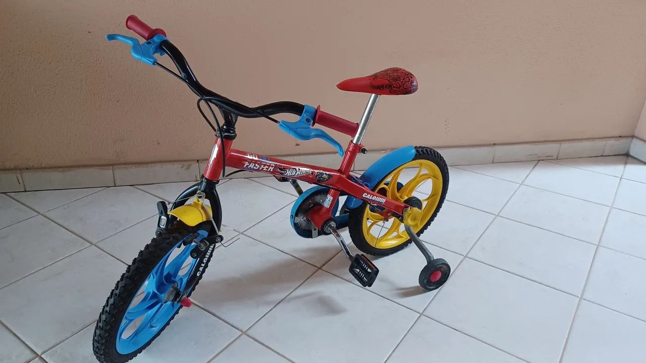 Bicicleta infantil Hot Wheels - 16 polegadas - Foto 5