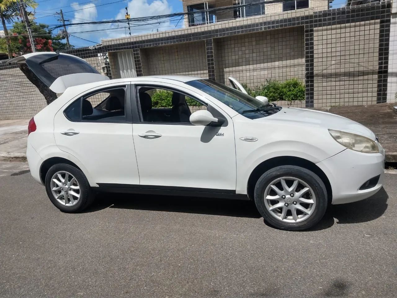 Carro JAC j3 