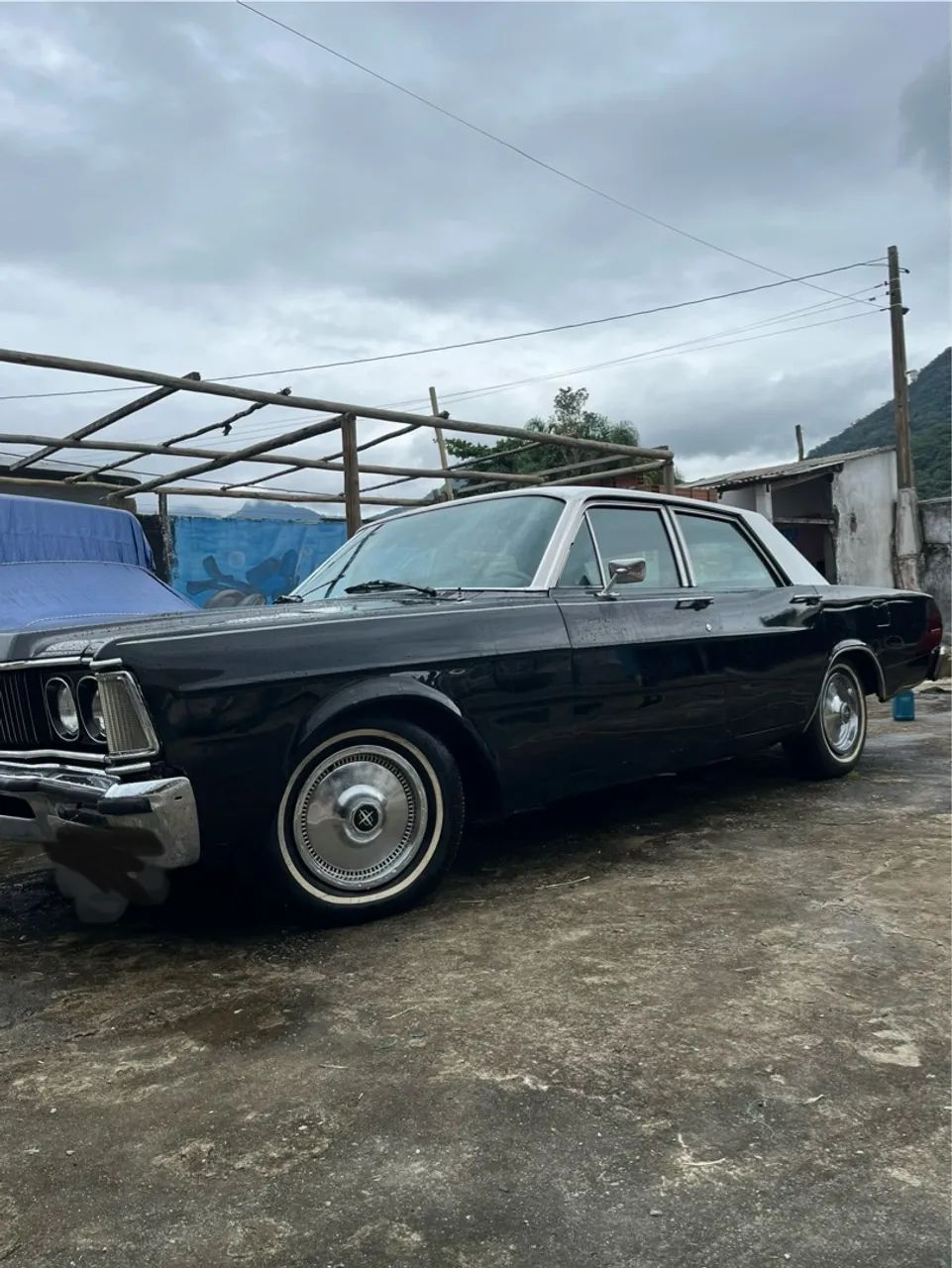 Ford galaxie landau 80