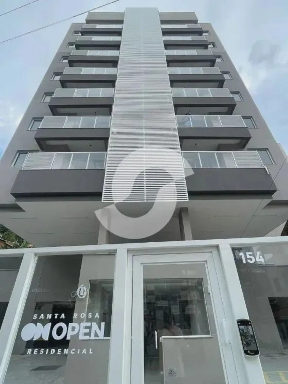Vendo apartamento novo com 2 quartos, suíte e vaga em Santa Rosa - Niterói - RJ