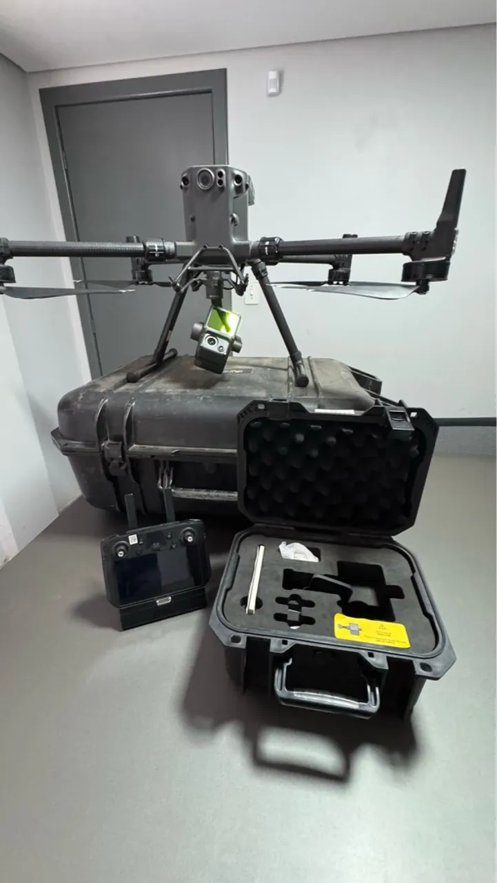 Drone Dji Matrice 300 com Câmera L1