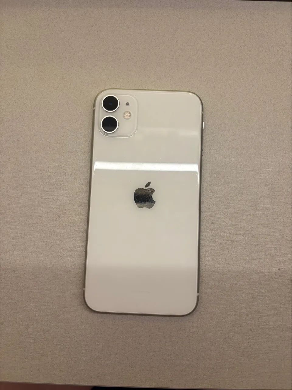 IPHONE 11 - 64BG