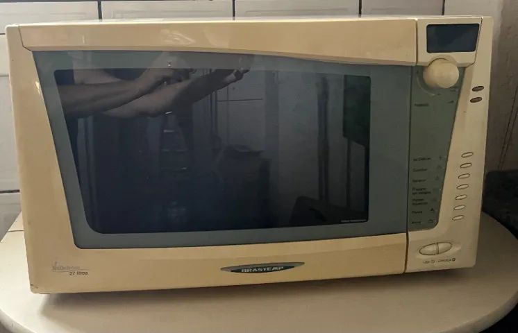 Micro ondas BRASTEMP JetDefrost 27l branco