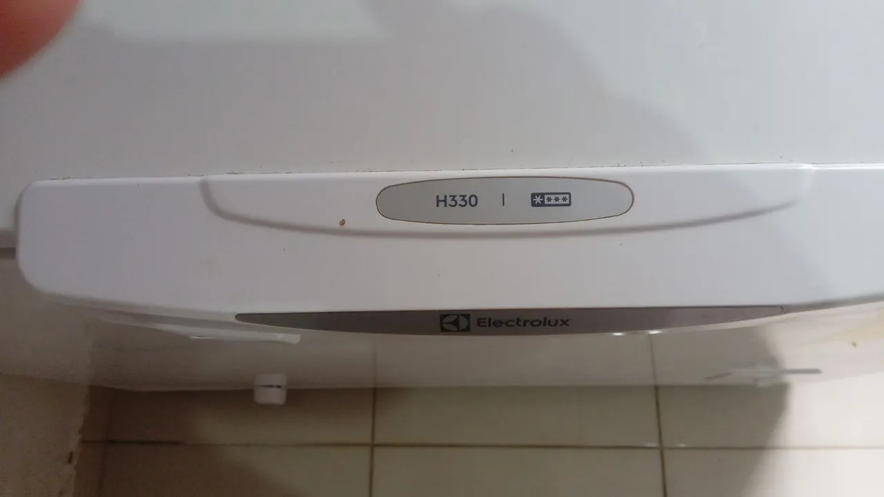 Geladeira Electrolux H330