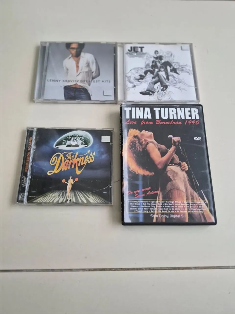 CD: Lenny Kravitz, Jet e The Darkness e DVD: Tina Turner - CDs