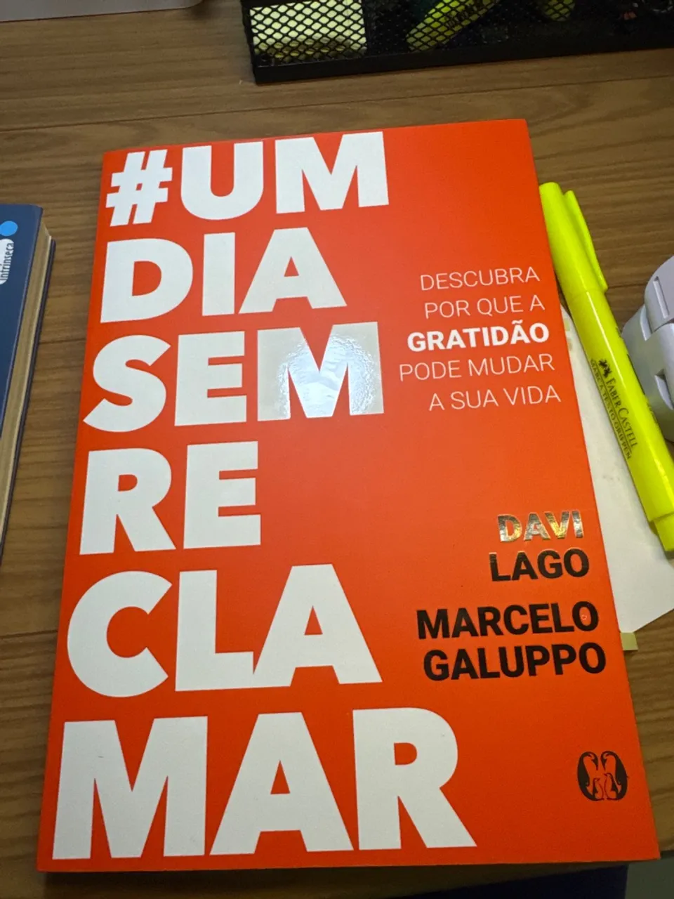 Vendo esses três livros!