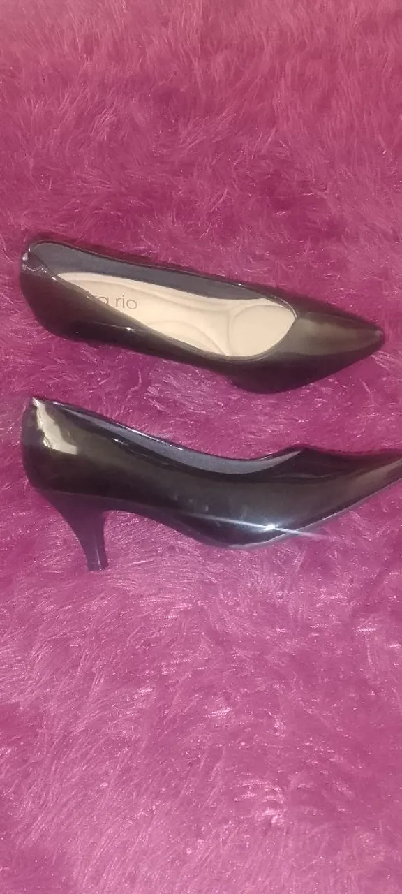Sapato Scarpin Feminino Verniz Preto Salto Fino 37 Novo