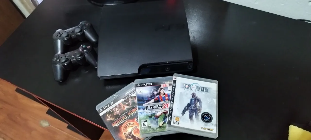 Playstation 3 Completo com Jogos e Controles