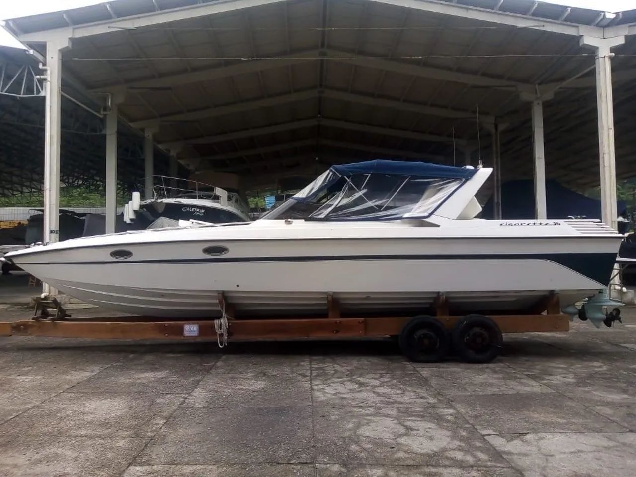 Lancha Cigarette 36 Intermarine - Foto 12