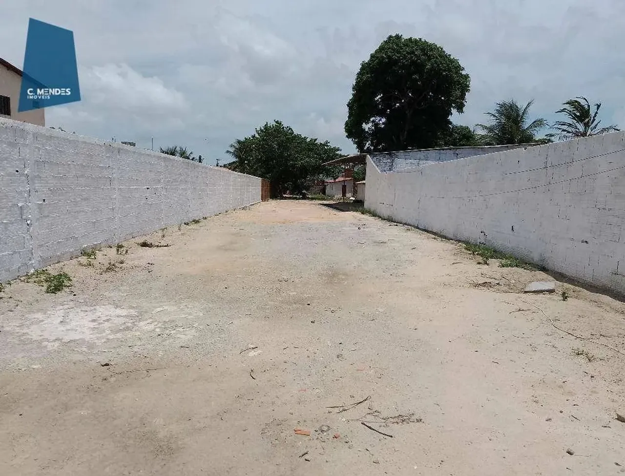 Terreno para alugar, 805 m² por R$ 1.500,00/mês - Lagoa Redonda - Fortaleza/CE