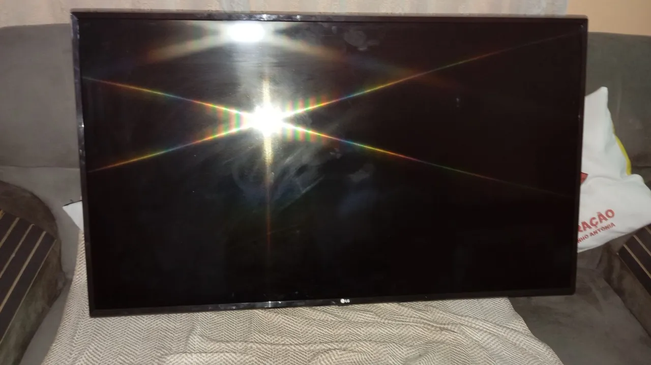 Televisão LG - Tela grande e imagem de qualidade