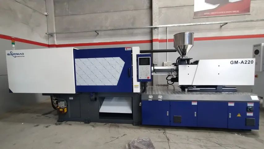INJETORA 220TON - NOVA 