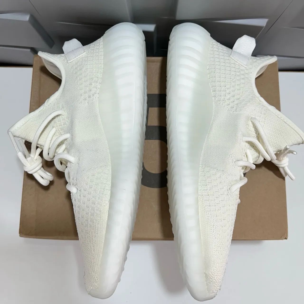 Adidas Yeezy Boost 350 V2 Bone 42 - Foto 4