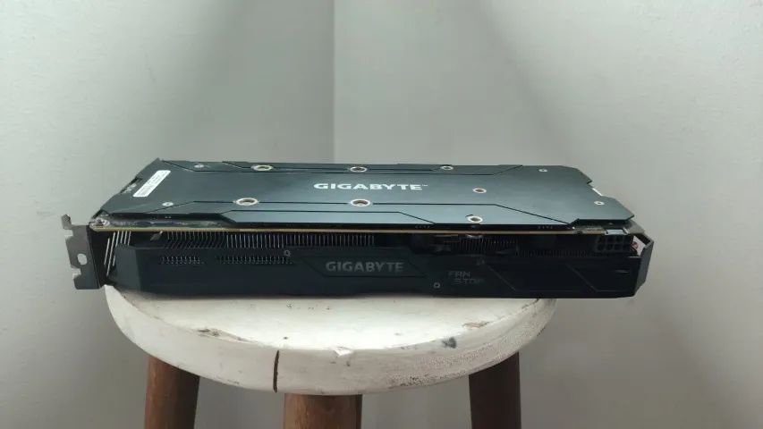 Placa de video GTX 1060 6gb Gigabyte  - Foto 2