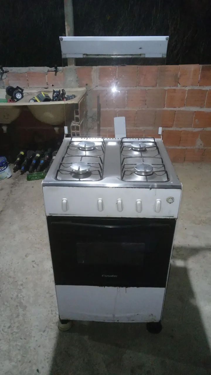 Vendo sofá e fogão 