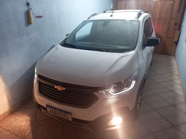 Spin 20/20 52.000km, único dono. Revisada.