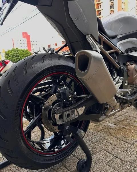BMW S 1000 RR 2022 - Foto 8