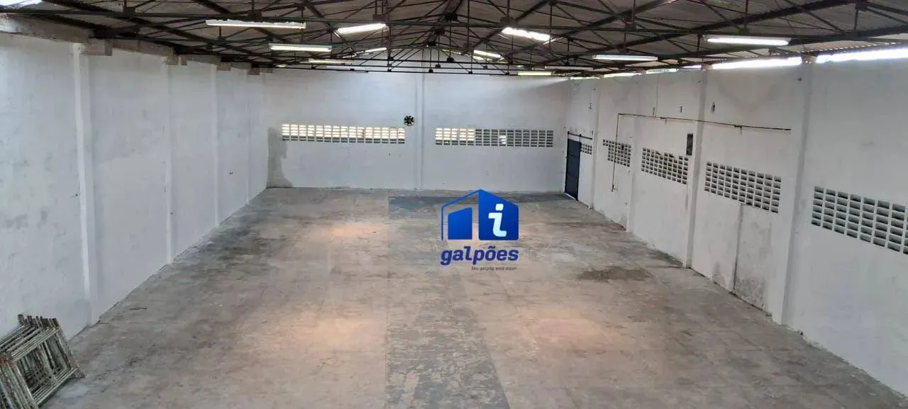 Galpão com 700 m² mais área livre no Ibura, Recife - PE