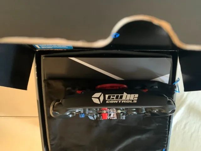 Volante de Simulação Cube Controls Fórmula CSX-2 para Colecionadores - Foto 4