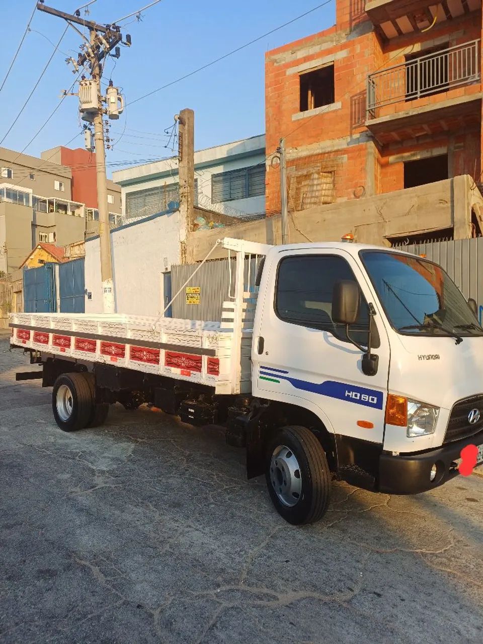 Caminhão Hyundai Hd 80 Carroceria de 5.00 metros nova