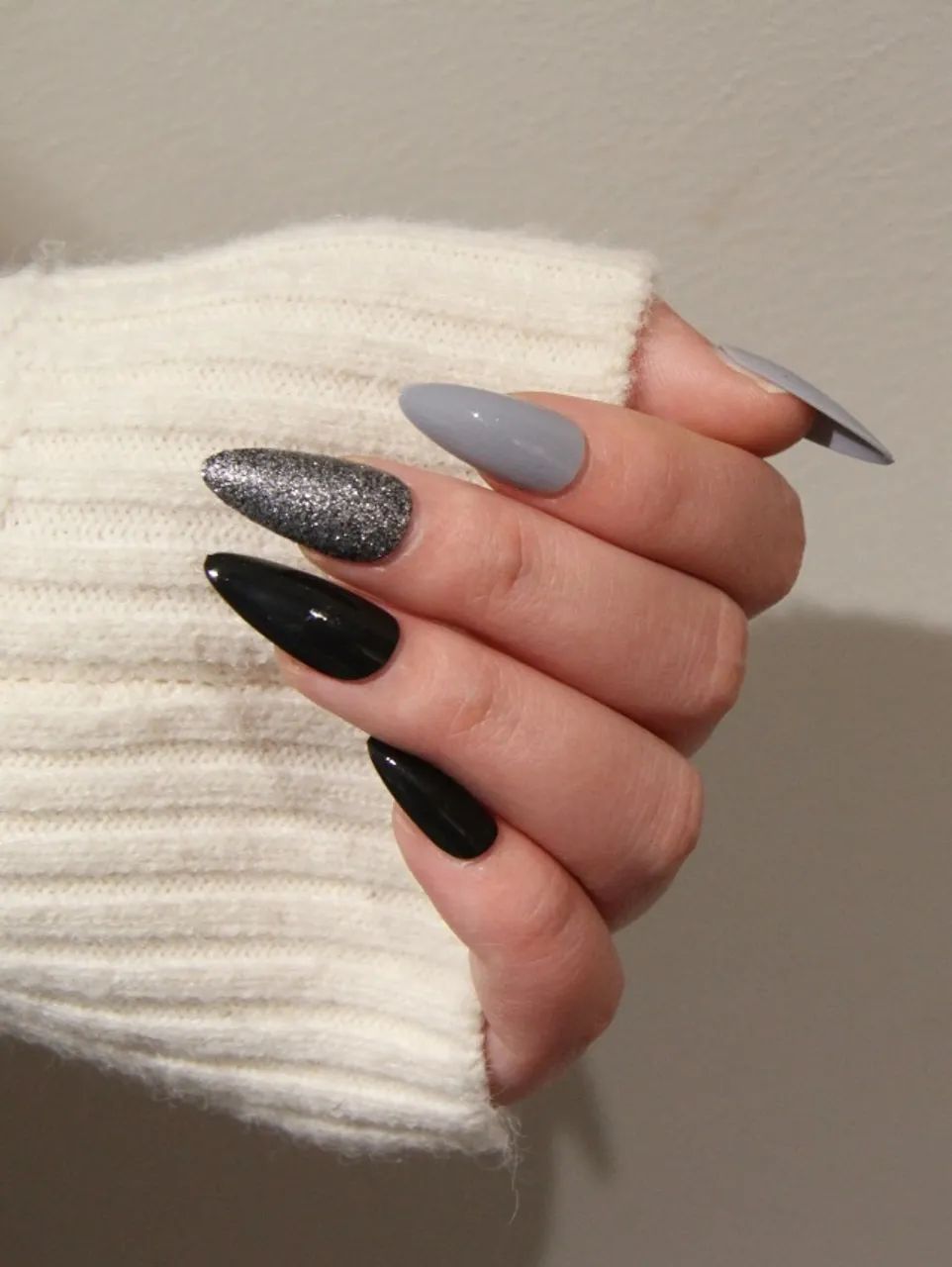24 Peças de Unhas Postiças + Cola Transparente + Lixa de Unha