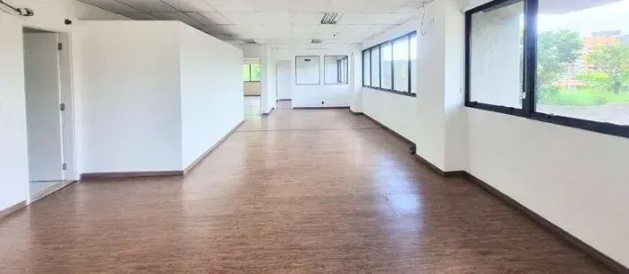 Conjunto Comercial para aluguel e venda tem 245 metros quadrados em Santo Amaro - São Paul