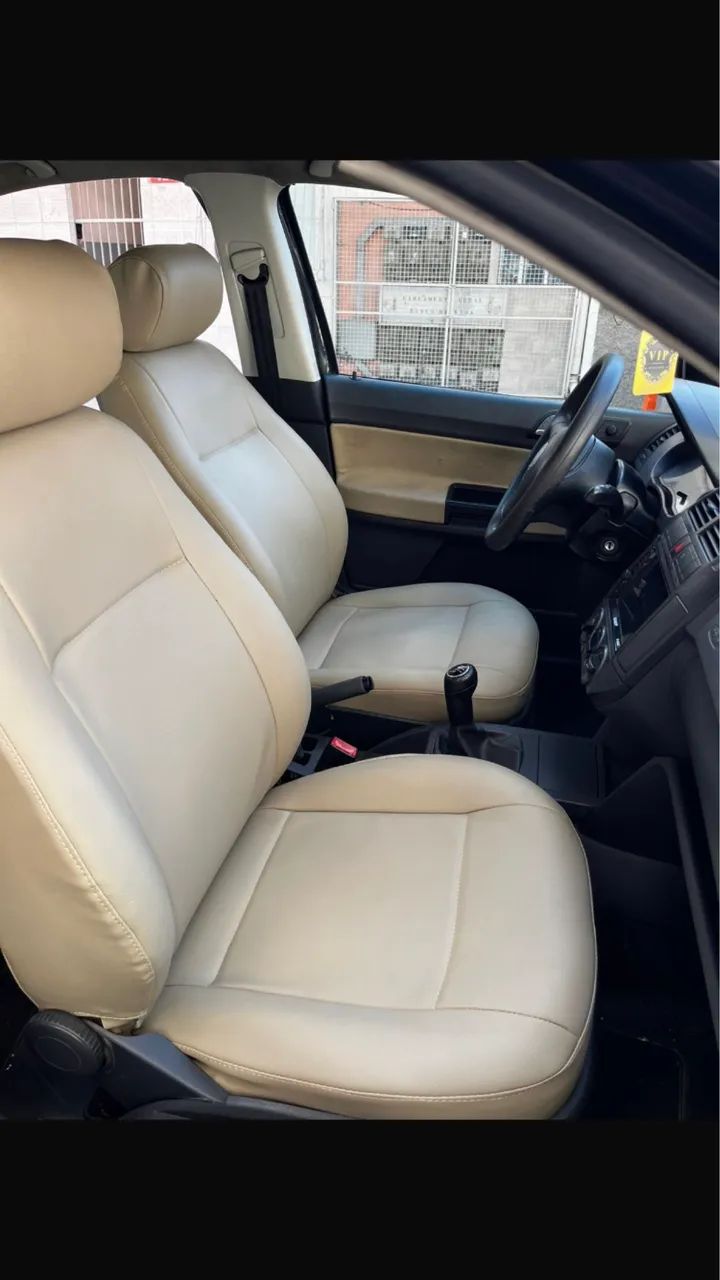 Revestimento em banco de carro - Foto 3
