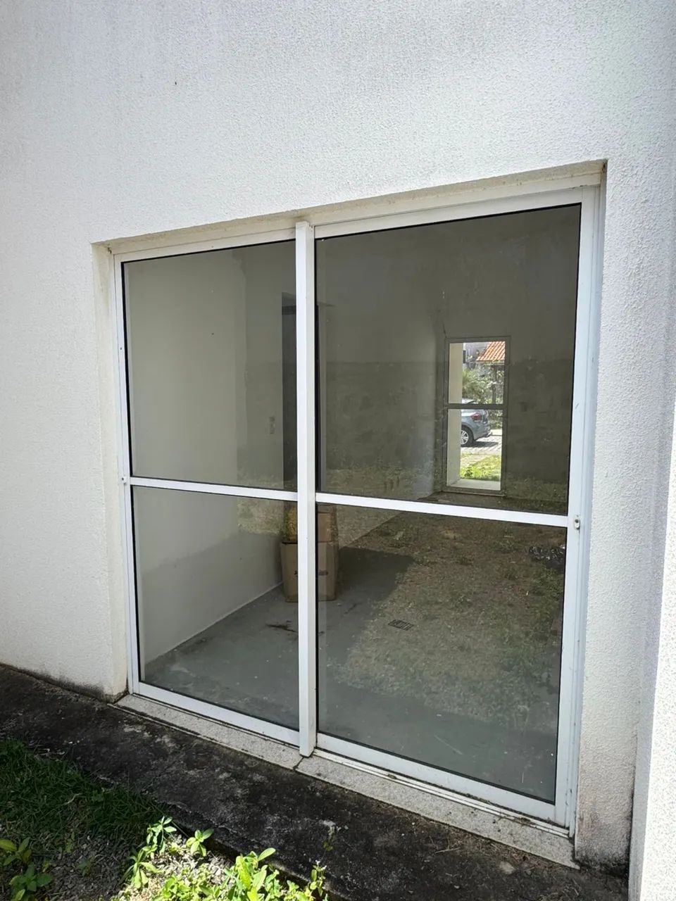 Sliding Door (Glass and Aluminum)