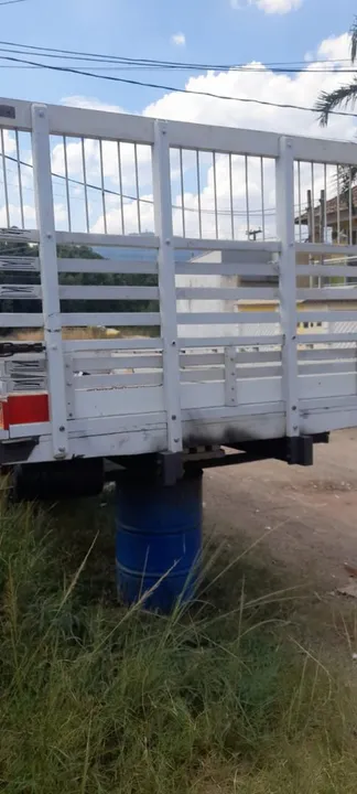 Carroderia para Caminhão 3/4 - Usada