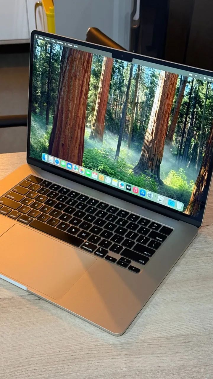 MacBook Air M2 2023 256GB 15 Polegadas - Loja física! Com 90 dias