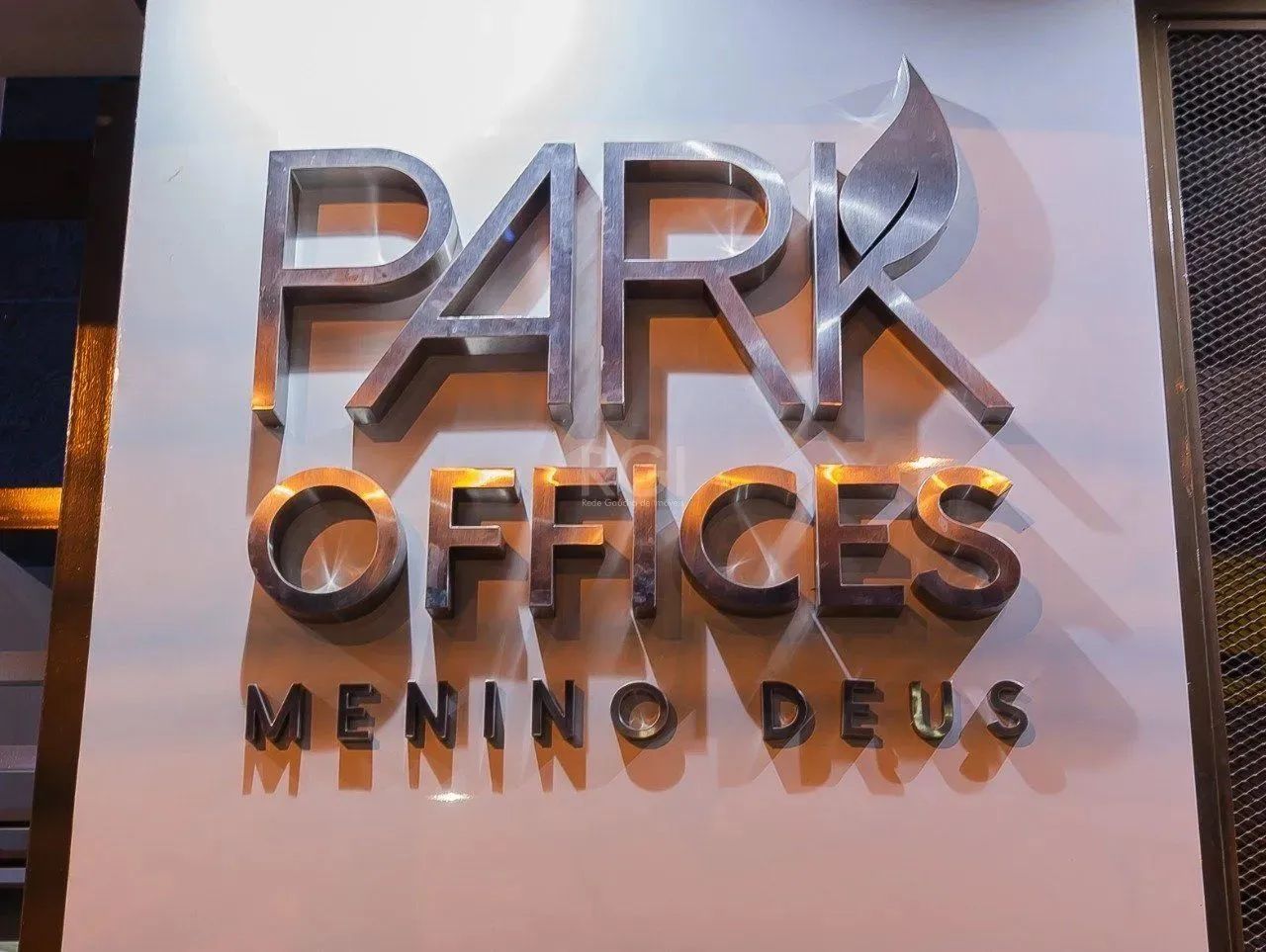 Ótima sala comercial a venda de 44m². Tenha orgulho do seu endereço profissional, ele vai 