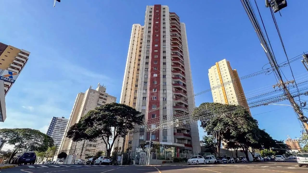 Apartamento no Edifício Champville