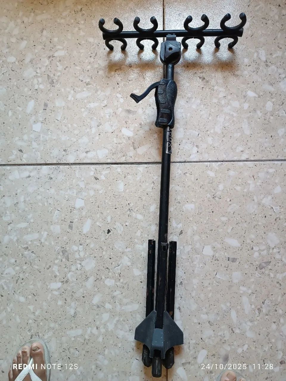 Vendo um pedestal de microfones.. 429413994689341442