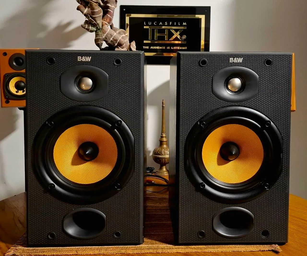 CAIXAS B&W DM 601 S2 100W 88dB 8ohms 70Hz. - Foto 4