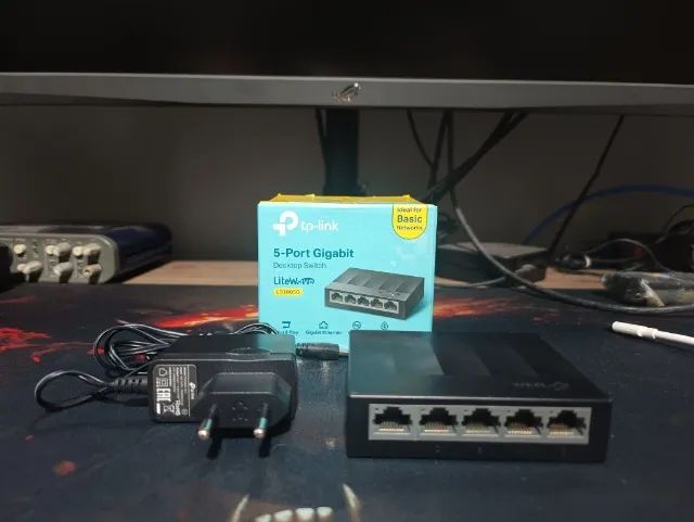 Switch Hub 5 Portas Gigabit - TP-Link LS1005G