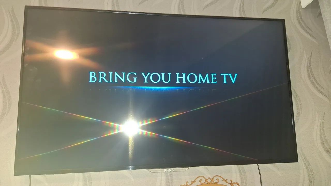 Tv philco Full HD não é smart vai com chromecast - Foto 3