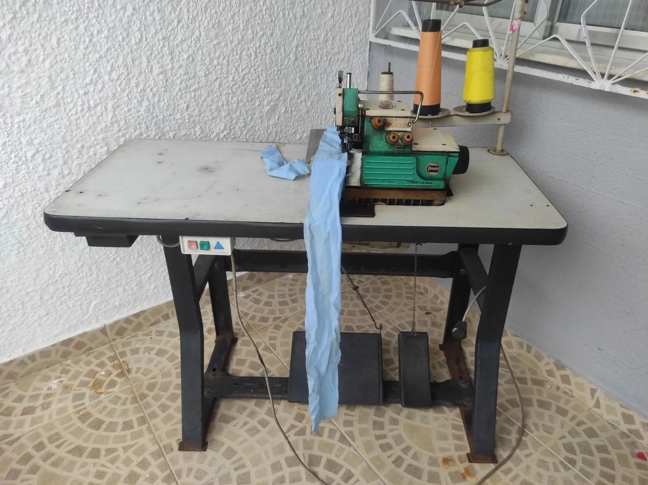 Máquina de Costura Overlock Industrial Yamata - Foto 4